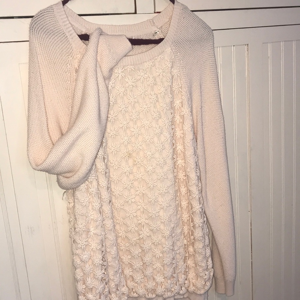Light pink sweater with Lacey front